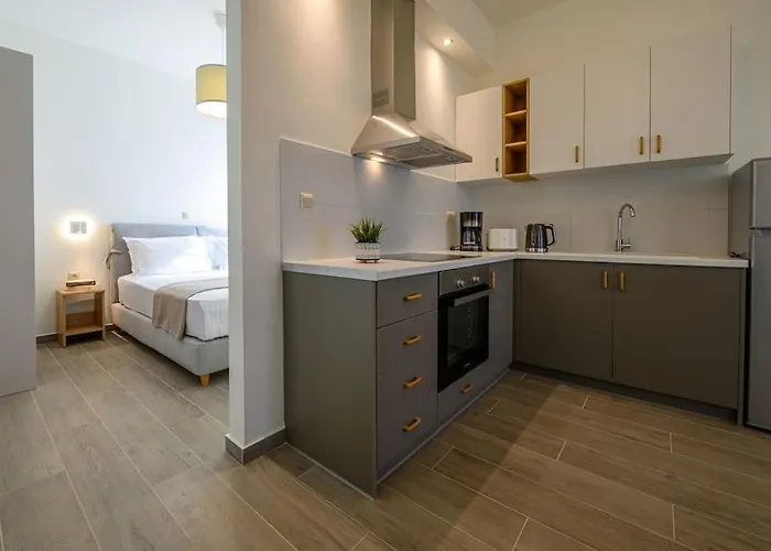 アパート Ipsό カルダミリ